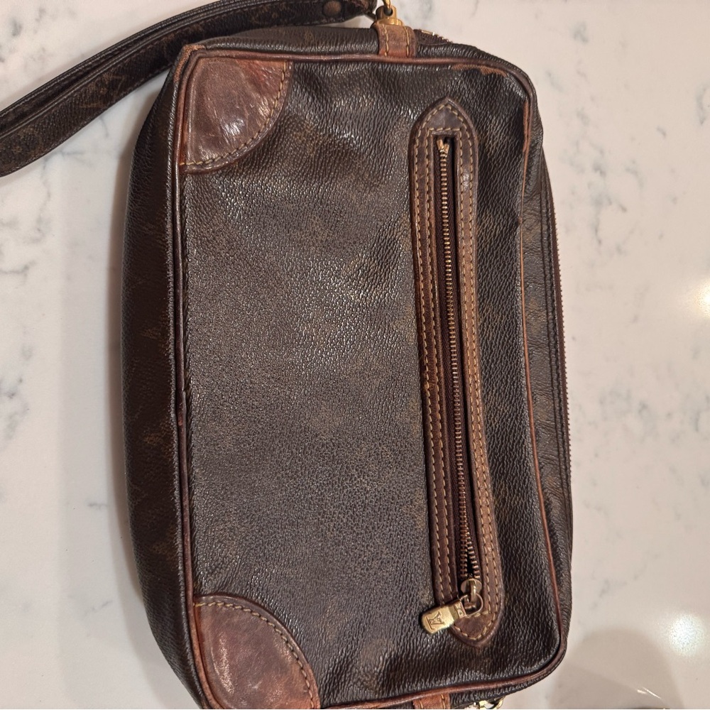 Louis Vuitton purse monogram